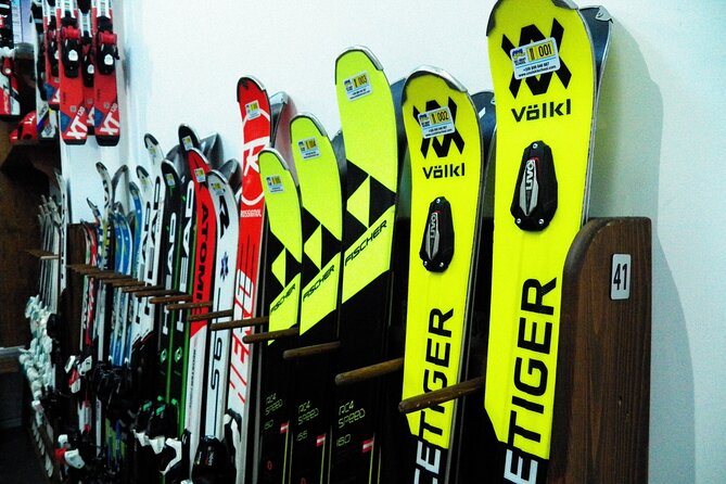 Ski and snowboard equipment in Bansko,Bulgaria - Staff advice, ski school help, and après-ski tips