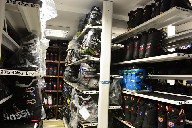 Ski and Snowboard equipment rental in Bansko - Nearly 1,000 sets at Ski & Board Traventuria