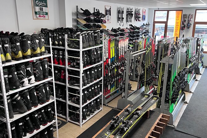 Ski and Snowboard Rental in Bansko - Starting beside Bansko’s gondola