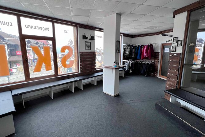 Ski and Snowboard Rental in Bansko - What a typical one-day rental looks like