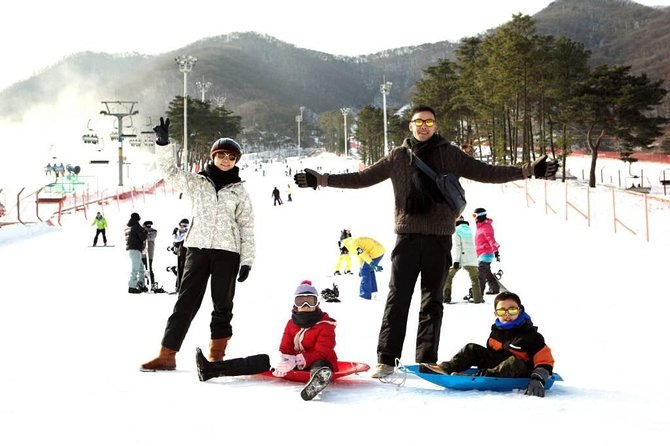 Ski Tour to Jisan Ski Resort from Seoul - Leaving Seoul early for a day in the snow