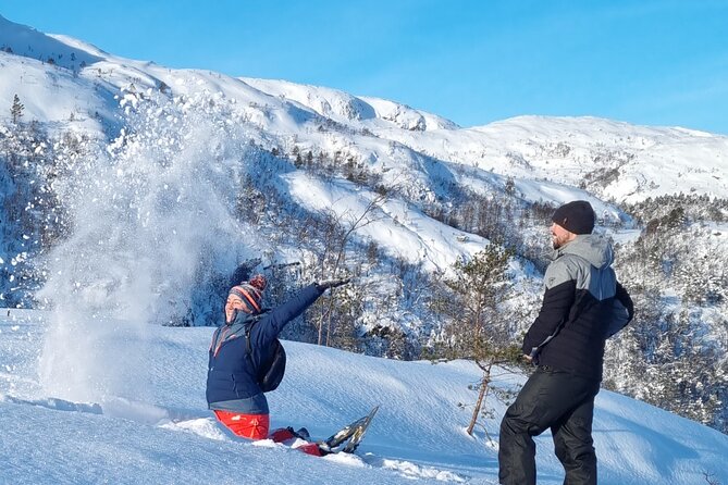 Snowshoe hiking in Bergen - Public tour - Local stories, outdoor customs, and a warm finish