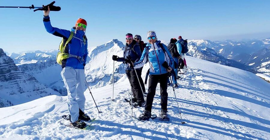 Snowshoe tour Ifen/Gottesacker Allgäu Kleinwalsertal - Meeting at the Ifenbahn valley station