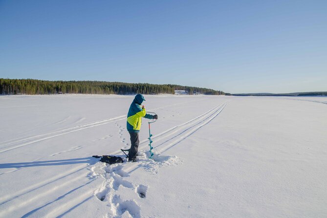 Snowshoeing Adventure with Ice-Fishing, Fire and Survival - Key points to know before you book