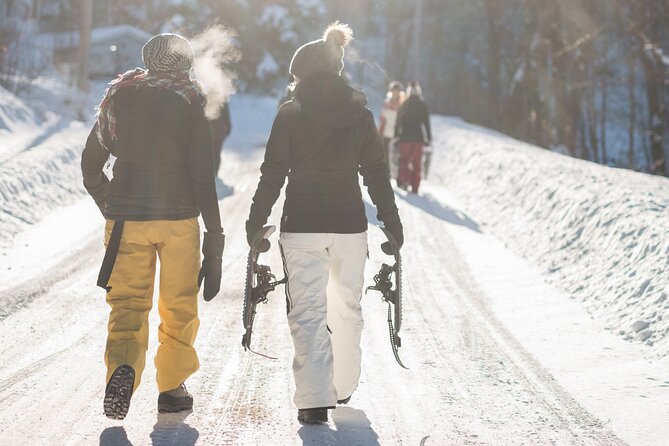 Snowshoeing tour with Wild Lunch - Getting Used to Snowshoes and Poles