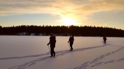Stockholm: Winter Snowshoe Full-Day Hike