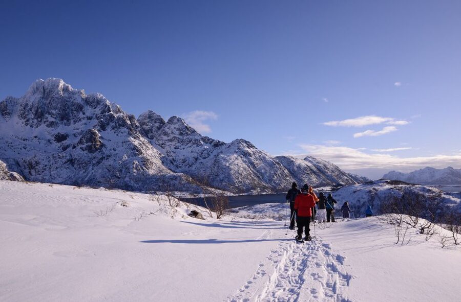 Svolvær: Snowshoe Nature Explorer - How demanding is the snowshoeing?