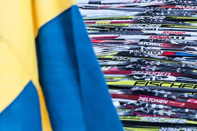 Traditional Sight-Skiing Experience in Kemi - A guide who teaches and tells local stories