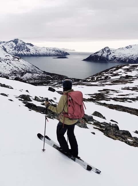 Tromsø: Ski touring (ski de randonnee) - Learning the touring kit before the climb