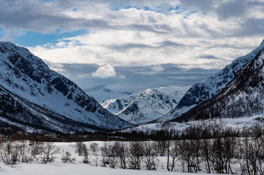 Tromso-Snowshoeing excursion to view point - Who should choose this Tromsø outing?