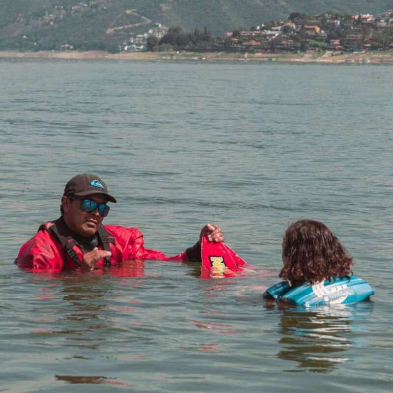 Valle de Bravo: Ski - Choosing between skis, wakeboard, slalom, and the doughnut