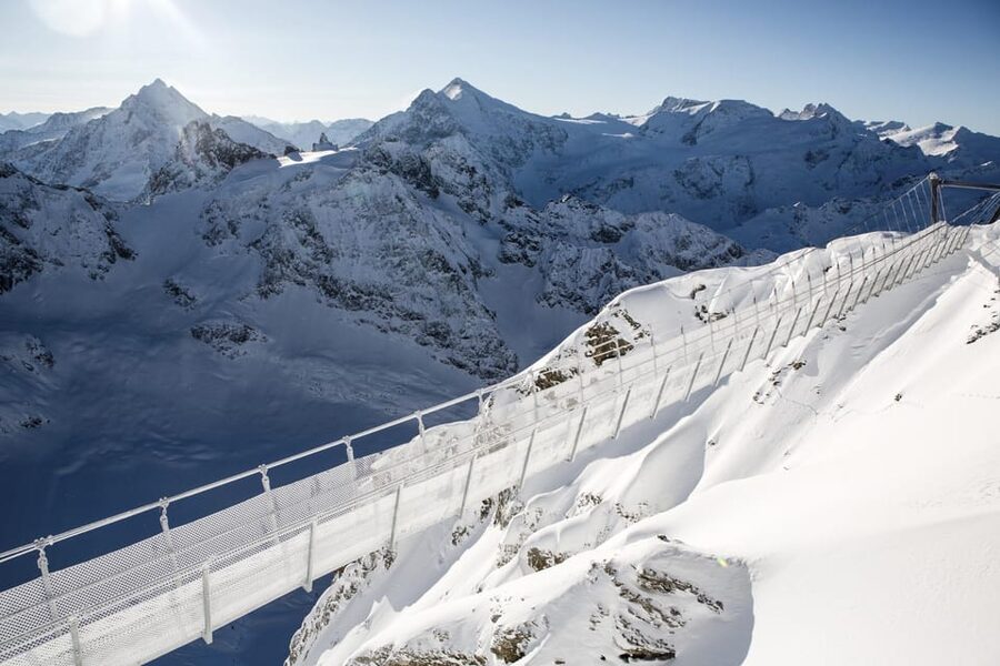 Zurich: Titlis Beginner Ski day snow experience & Lucerne - From Zurich to Lucerne in 75 minutes