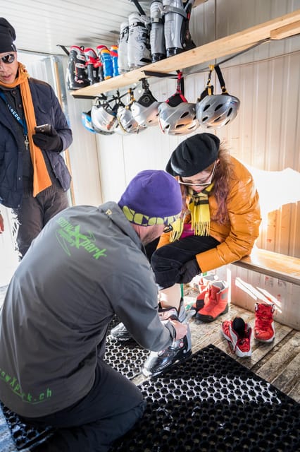 Zurich: Titlis Beginner Ski day snow experience & Lucerne - First turns at the Trübsee Snow Experience Park